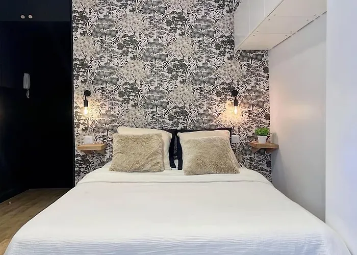 Fully Renovated Studio For 2
