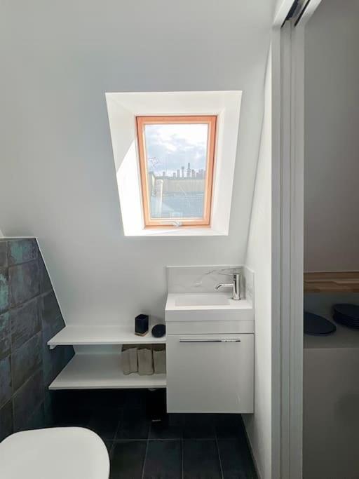 Fully Renovated For 2 *