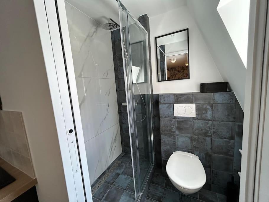 Fully Renovated For 2 Appartement Parijs